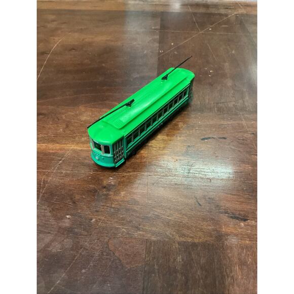 2 Classic Street Cars - Desire Trolley & San Francisco Cable Car - Picture 7 of 15